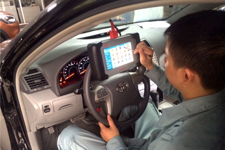 Báo giá dịch vụ đọc lỗi, xóa lỗi xe ô tô tại Hải Phòng