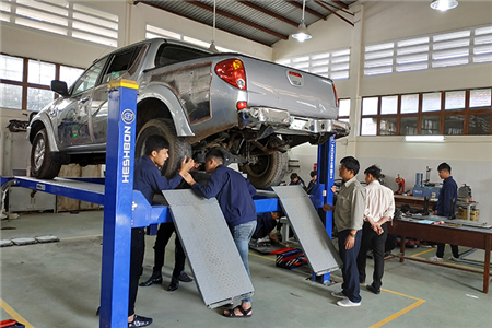 Sửa chữa khung gầm ô tô